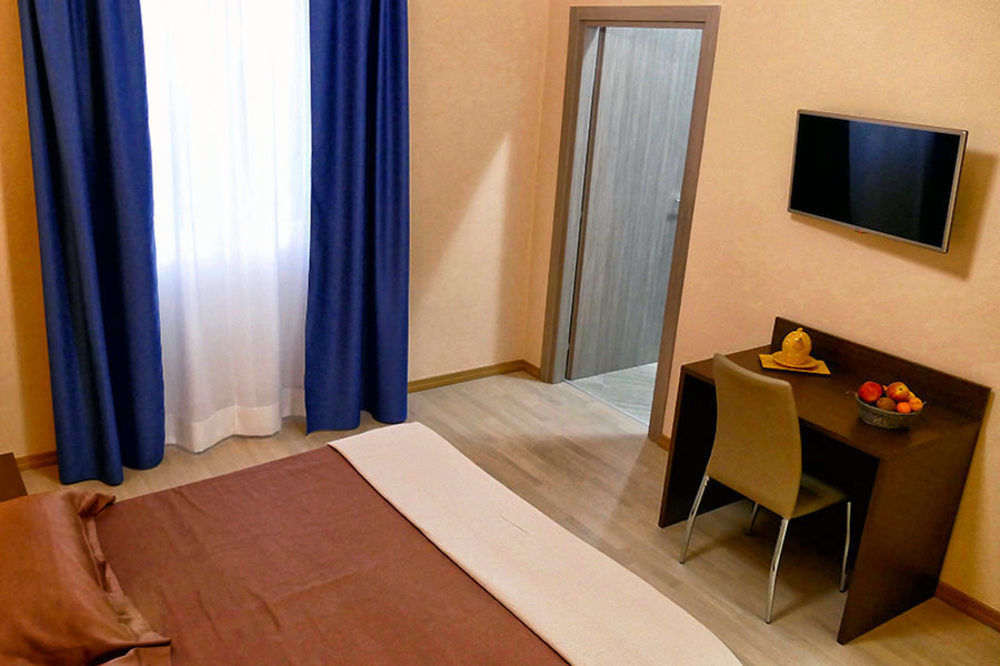 Cairoli Exclusive Rooms & Suite Бриндизи Экстерьер фото