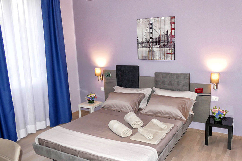 Cairoli Exclusive Rooms & Suite Бриндизи Экстерьер фото