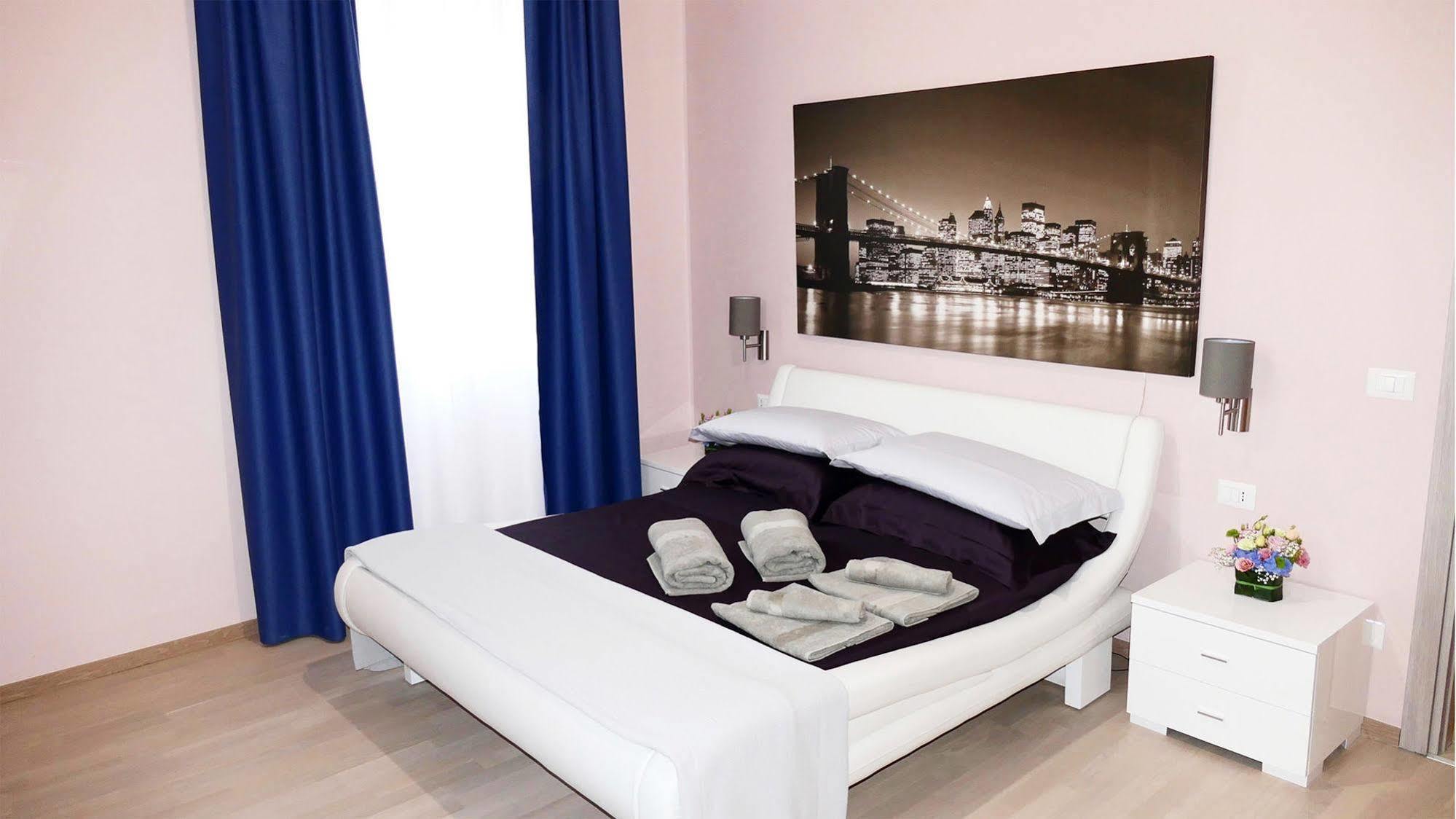 Cairoli Exclusive Rooms & Suite Бриндизи Экстерьер фото