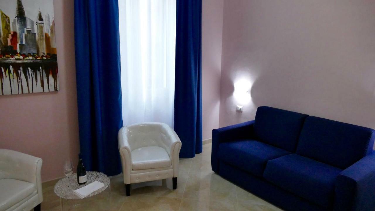 Cairoli Exclusive Rooms & Suite Бриндизи Экстерьер фото